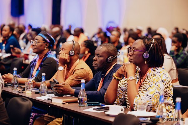 Abanyamategeko bagendera ku mahame ya Gikirisitu basobanuriwe ko kubanisha neza ababagana ari ibisubizo mu buhuza Abanyamategeko bagendera ku mahame ya Gikirisitu basobanuriwe ko kubanisha neza ababagana ari ibisubizo mu buhuza